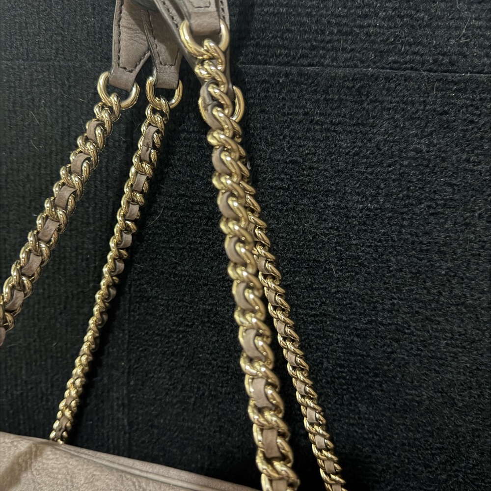 Authentic Gucci Soho Suede Bag - Picture 6 of 9